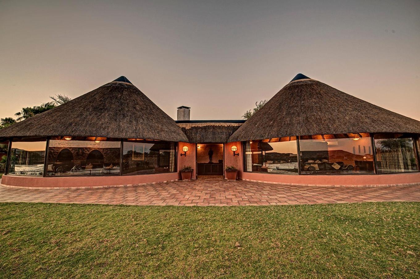 Mount Etjo Safari Lodge Kalkfeld 외부 사진
