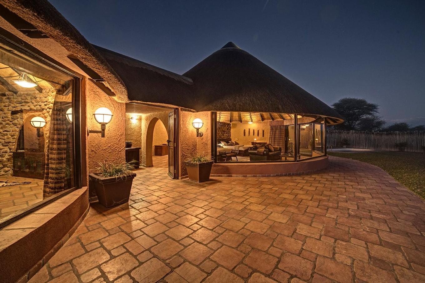 Mount Etjo Safari Lodge Kalkfeld 외부 사진