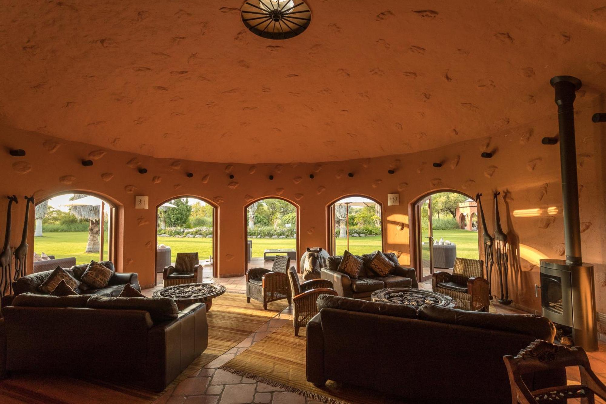 Mount Etjo Safari Lodge Kalkfeld 외부 사진
