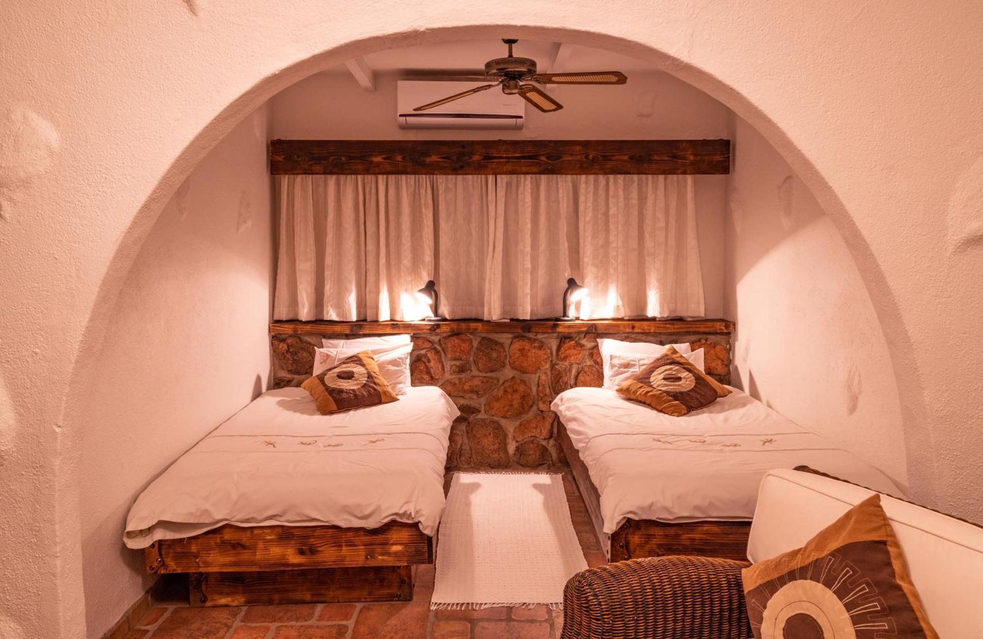 Mount Etjo Safari Lodge Kalkfeld 외부 사진